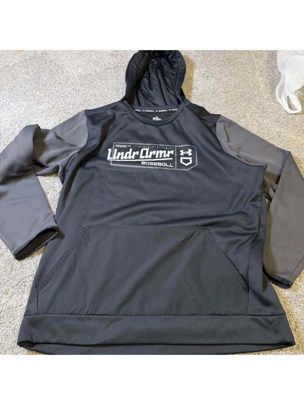 Under Armour Men’s Black Baseball Hoodie size XXL
